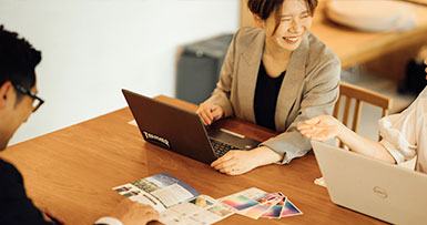 8web イメージ3